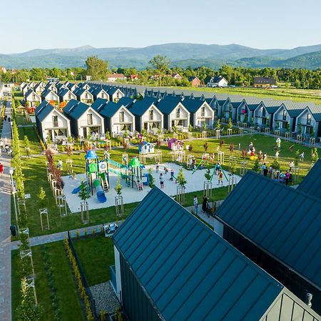 Holiday Park & Resort Cieplice Zdroj Jelenia Gora Ngoại thất bức ảnh