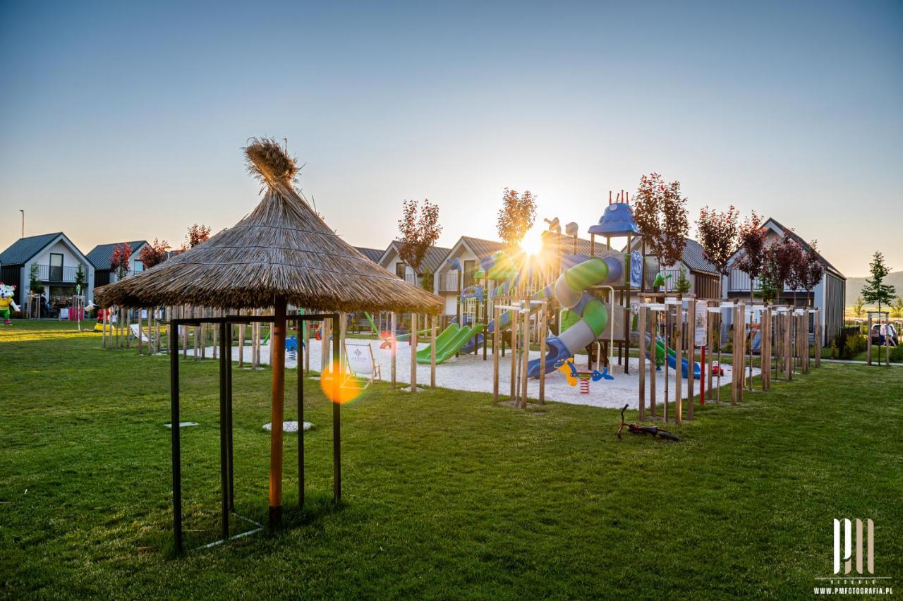 Holiday Park & Resort Cieplice Zdroj Jelenia Gora Ngoại thất bức ảnh